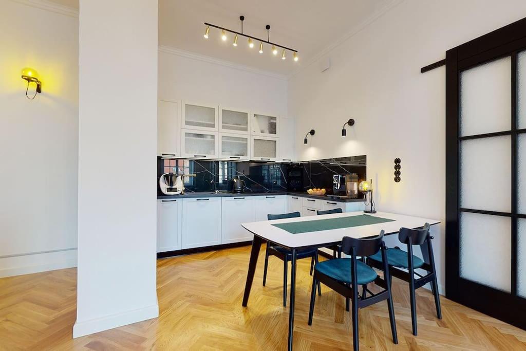 Big Modern Apart - Market Square - Nice View - Next To Town Hall Breslávia Exterior foto